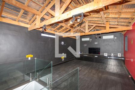 Casa de condomínio para alugar com 370m², 4 quartos e 4 vagasSalão