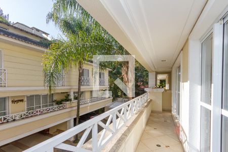 Casa de condomínio para alugar com 370m², 4 quartos e 4 vagasVaranda da Sala