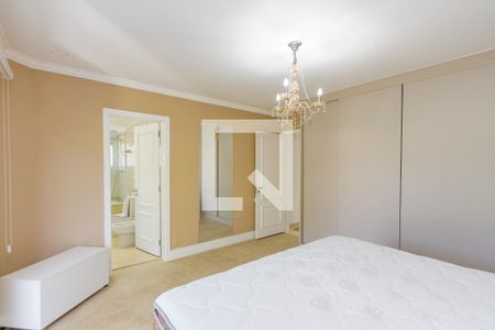 Casa de condomínio para alugar com 370m², 4 quartos e 4 vagasSuíte 1