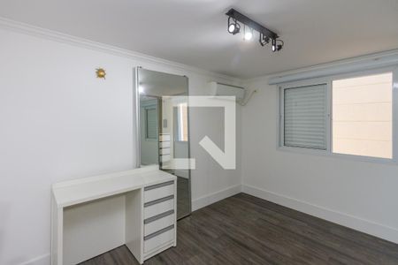 Casa de condomínio para alugar com 370m², 4 quartos e 4 vagasSuíte 4