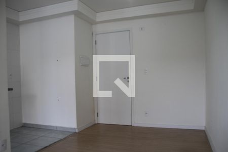 Sala de apartamento para alugar com 2 quartos, 48m² em Vila Carmosina, São Paulo