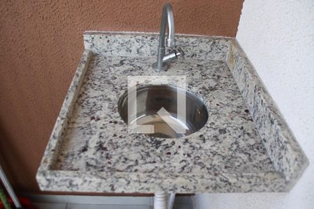 Varanda gourmet de apartamento para alugar com 2 quartos, 48m² em Vila Carmosina, São Paulo
