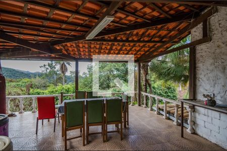 Casa à venda com 180m², 4 quartos e 2 vagasVaranda da Sala 4