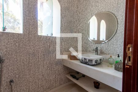 Casa de condomínio para alugar com 600m², 4 quartos e 4 vagas Casa de condomínio para alugar com 600m², 4 quartos e 4 vagasLavabo