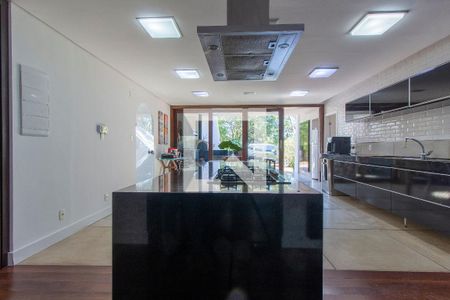 Casa de condomínio para alugar com 600m², 4 quartos e 4 vagas Casa de condomínio para alugar com 600m², 4 quartos e 4 vagasCozinha