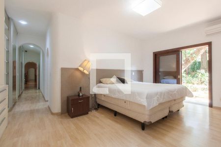 Casa de condomínio para alugar com 600m², 4 quartos e 4 vagas Casa de condomínio para alugar com 600m², 4 quartos e 4 vagasSuíte 1