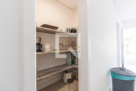 Casa de condomínio para alugar com 600m², 4 quartos e 4 vagas Casa de condomínio para alugar com 600m², 4 quartos e 4 vagasDespensa