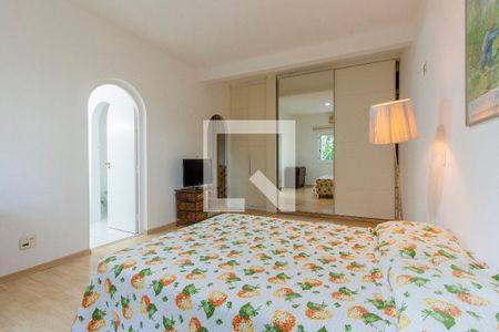 Casa de condomínio para alugar com 600m², 4 quartos e 4 vagas Casa de condomínio para alugar com 600m², 4 quartos e 4 vagasSuite