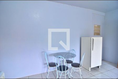 Cozinha  de kitnet/studio para alugar com 1 quarto, 30m² em São Luis, Canoas