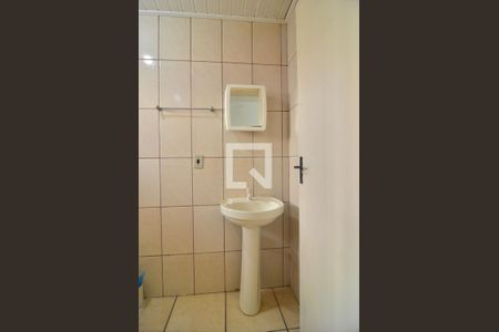 Banheiro  de kitnet/studio para alugar com 1 quarto, 40m² em São José, Canoas
