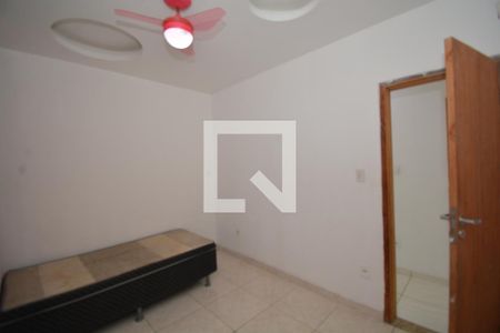 Quarto 1 de casa para alugar com 3 quartos, 100m² em Bento Ribeiro, Rio de Janeiro
