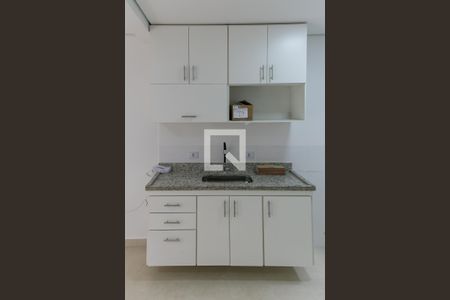 Sala e Cozinha   de apartamento para alugar com 2 quartos, 38m² em Vila Mazzei, São Paulo