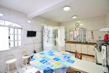 Casa à venda com 216m², 3 quartos e 2 vagasCozinha