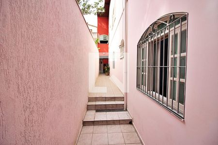 Casa à venda com 216m², 3 quartos e 2 vagasCorredor