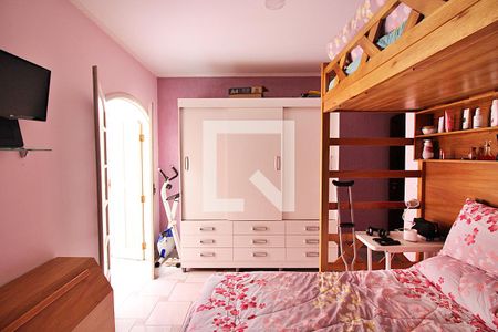 Casa à venda com 216m², 3 quartos e 2 vagasQuarto 2