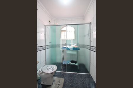 Casa à venda com 216m², 3 quartos e 2 vagasBanheiro Social 2