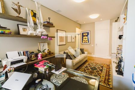 Apartamento à venda com 300m², 3 quartos e 5 vagasEscritório