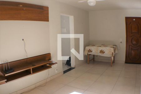 Sala de apartamento para alugar com 2 quartos, 47m² em Taquara, Rio de Janeiro