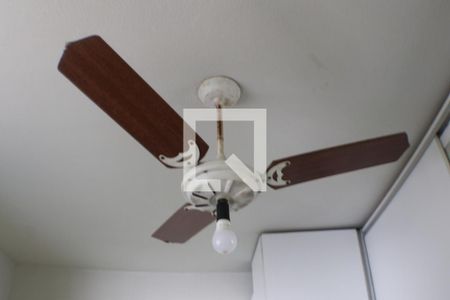 Quarto 1 de apartamento para alugar com 2 quartos, 47m² em Taquara, Rio de Janeiro