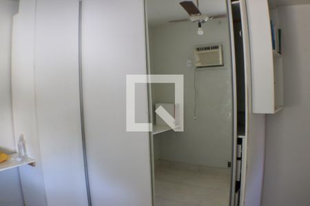 Quarto 1 de apartamento para alugar com 2 quartos, 47m² em Taquara, Rio de Janeiro