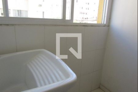Área de Serviço de apartamento para alugar com 2 quartos, 52m² em Inhoaíba, Rio de Janeiro
