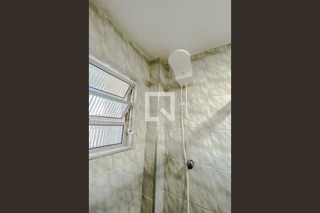 Apartamento para alugar com 50m², 2 quartos e sem vagaDetalhe banheiro