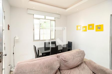 Sala de casa para alugar com 2 quartos, 80m² em Quintino Bocaiúva, Rio de Janeiro