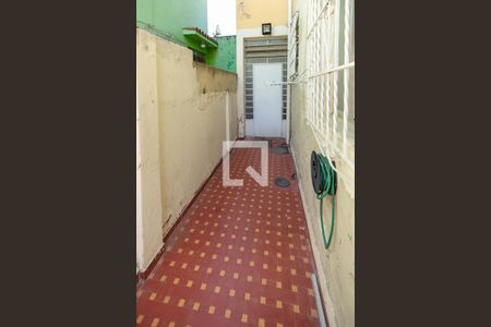Casa para alugar com 80m², 2 quartos e 1 vaga Casa para alugar com 80m², 2 quartos e 1 vagaQuintal