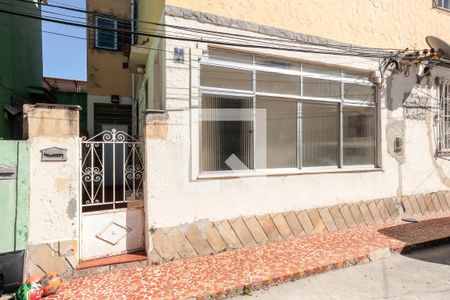 Casa para alugar com 80m², 2 quartos e 1 vaga Casa para alugar com 80m², 2 quartos e 1 vagaFachada