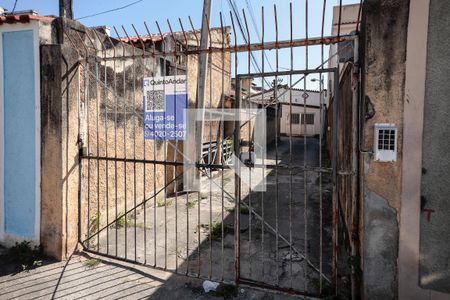 Casa para alugar com 80m², 2 quartos e 1 vaga Casa para alugar com 80m², 2 quartos e 1 vagaFachada