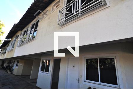 Casa de condomínio para alugar com 107m², 3 quartos e 1 vaga Casa de condomínio para alugar com 107m², 3 quartos e 1 vagaFachada da Frente