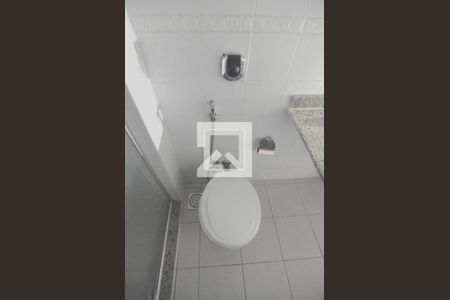 Casa de condomínio para alugar com 107m², 3 quartos e 1 vaga Casa de condomínio para alugar com 107m², 3 quartos e 1 vagaBanheiro Corredor