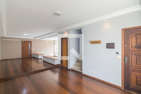 Sala de casa à venda com 3 quartos, 550m² em Vila Floresta, Santo André