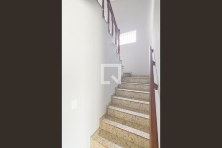 Escada de casa à venda com 3 quartos, 550m² em Vila Floresta, Santo André