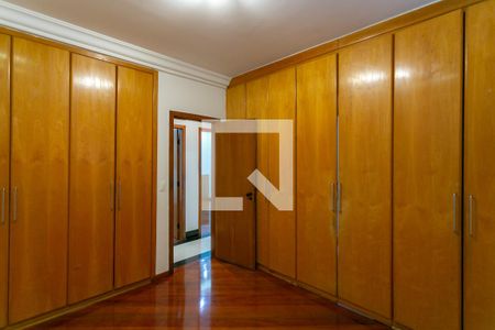 Apartamento para alugar com 190m², 4 quartos e 3 vagas Apartamento para alugar com 190m², 4 quartos e 3 vagasQuarto 3 - Suíte