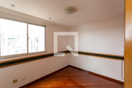 Apartamento para alugar com 190m², 4 quartos e 3 vagas Apartamento para alugar com 190m², 4 quartos e 3 vagasQuarto 4