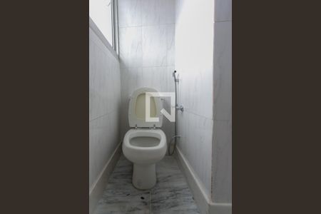 Apartamento para alugar com 190m², 4 quartos e 3 vagas Apartamento para alugar com 190m², 4 quartos e 3 vagasBanheiro 2