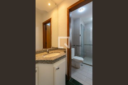 Apartamento para alugar com 190m², 4 quartos e 3 vagas Apartamento para alugar com 190m², 4 quartos e 3 vagasBanheiro
