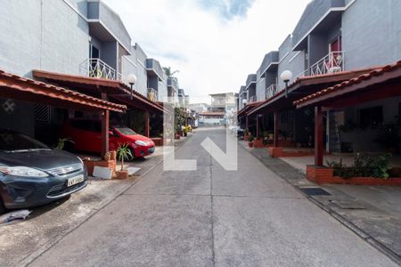Casa de condomínio à venda com 75m², 2 quartos e 2 vagas Casa de condomínio à venda com 75m², 2 quartos e 2 vagasÁrea Externa
