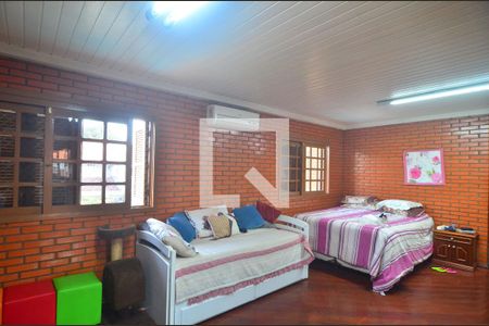 Casa à venda com 340m², 5 quartos e 2 vagasQuarto 5