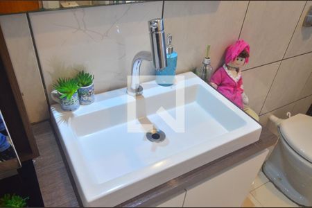 Casa à venda com 340m², 5 quartos e 2 vagasBanheiro Social