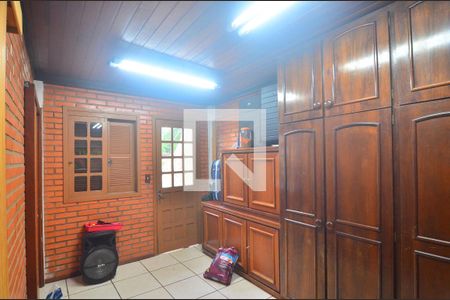 Casa à venda com 340m², 5 quartos e 2 vagasDispensa