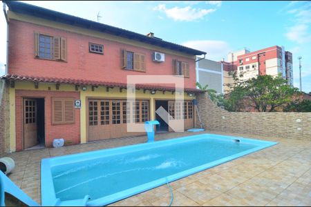Casa à venda com 340m², 5 quartos e 2 vagasPiscina