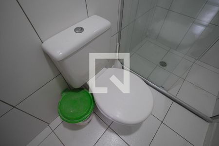 Apartamento para alugar com 39m², 1 quarto e 1 vagaDetalhe do banheiro