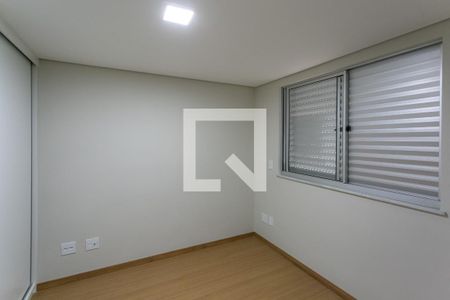 Quarto 1 de apartamento para alugar com 2 quartos, 70m² em Santa Efigênia, Belo Horizonte