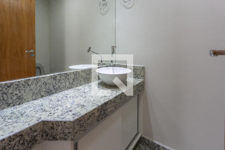 Lavabo de apartamento para alugar com 2 quartos, 70m² em Santa Efigênia, Belo Horizonte