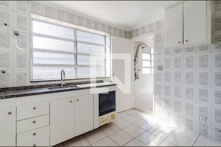 Cozinha de apartamento para alugar com 2 quartos, 100m² em Pinheiros, São Paulo