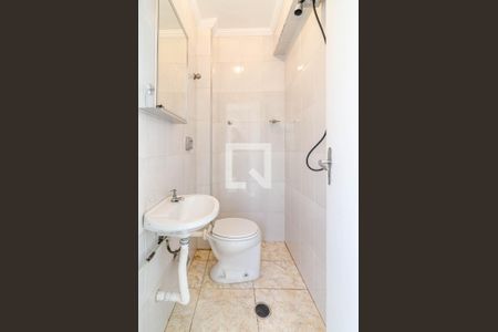 Apartamento para alugar com 100m², 2 quartos e 1 vaga Apartamento para alugar com 100m², 2 quartos e 1 vagaBanheiro de serviço
