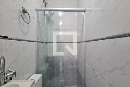 Banheiro de casa para alugar com 1 quarto, 45m² em Quintino Bocaiuva, Rio de Janeiro