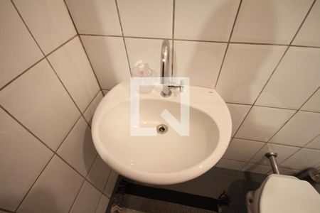 Casa à venda com 220m², 4 quartos e 1 vagaBanheiro de Serviço